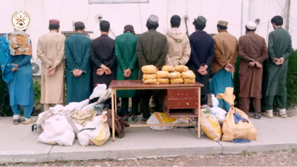 دستگیری ۱۱ قاچاقچی مواد مخدر با ۵۹ کیلوگرم چرس در ننگرهار