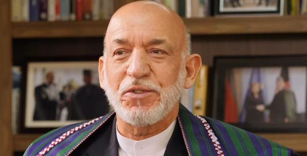 حامد کرزی در آستانه سال تعلیمی جدید: درهای آموزش را به روی دختران افغان باز کنید