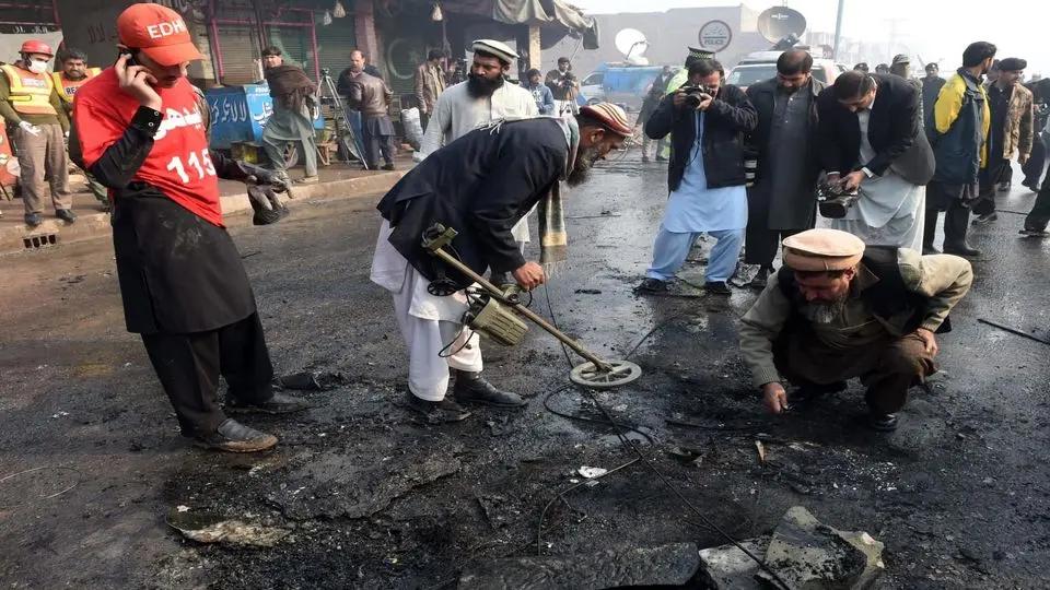 دو انفجار در پاکستان باعث کشته و زخمی شدن دست‌کم ۲۰ نفر شد