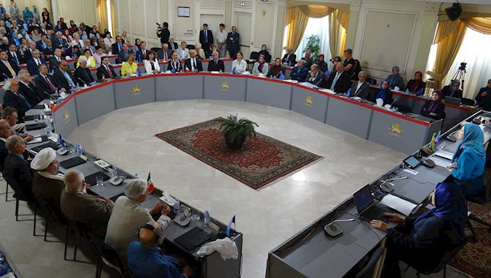 شورای مقاومت ملی: کشور ما در اشغال یک گروه متحجر و پیرو بیگانگان است