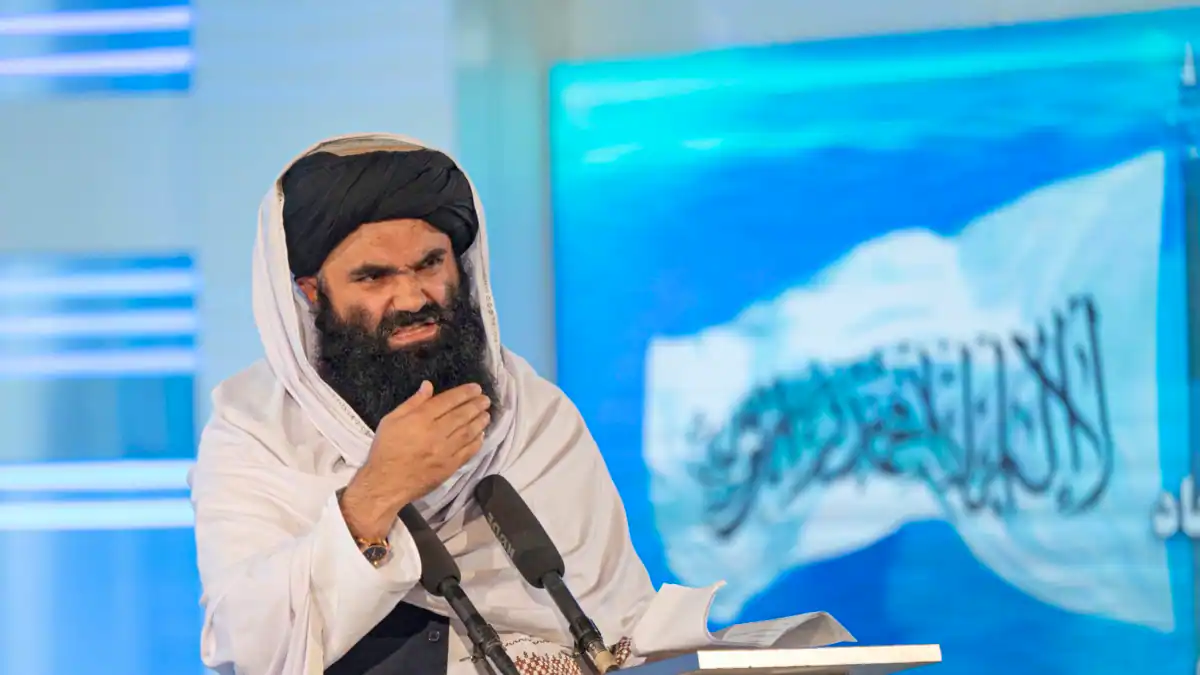 استعفای حقانی: شکاف درونی طالبان به نقطه انفجار می‌رسد